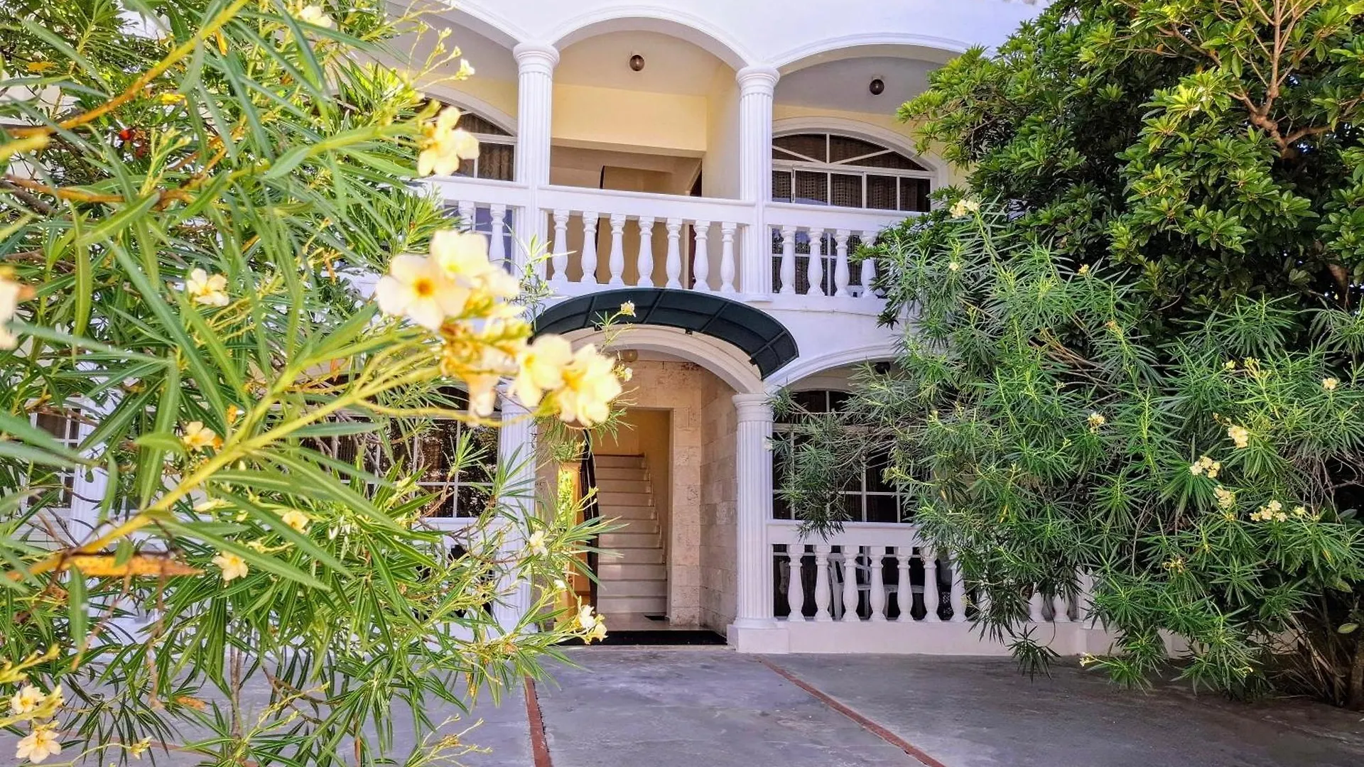 Costambar Beachside Serviced Apartment With Pool No1 Puerto Plata